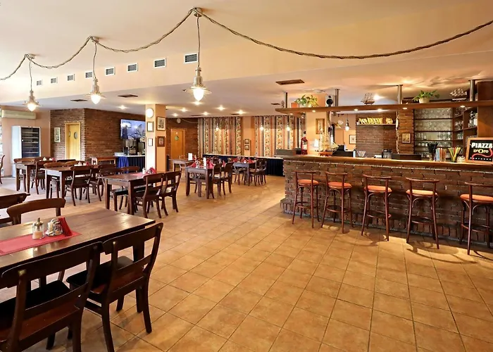 Hotel Laguna Slapy